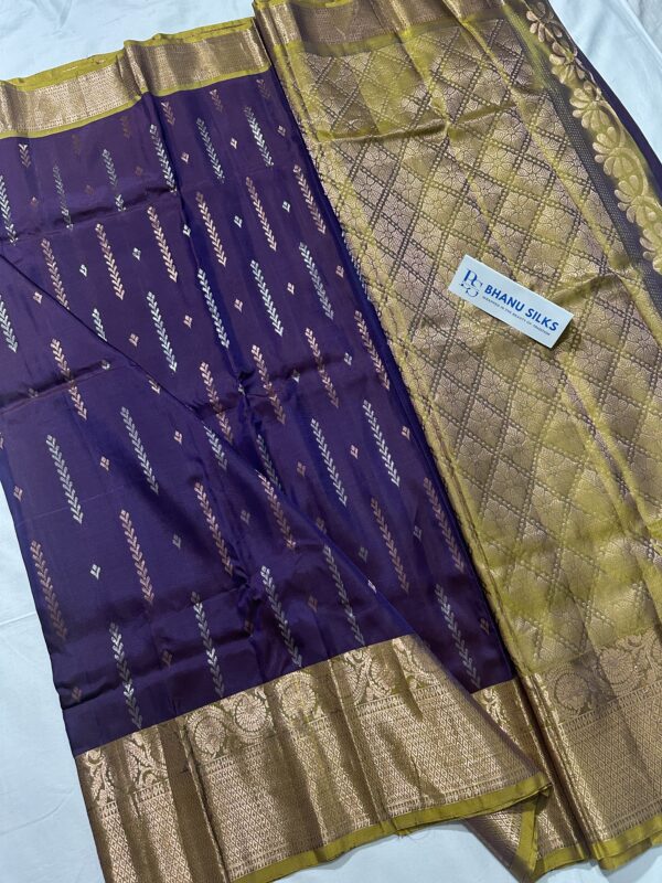 Kanchi Pattu Allover Design Equal Border Saree